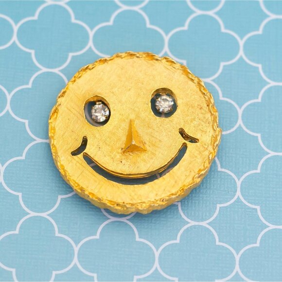 Vintage Cute Smiley Brooch - R5 - Picture 1 of 2